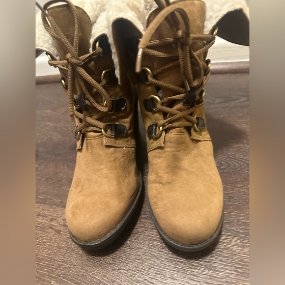 Route 66 Tan Size 8.5 Ankle Boots Wedges - Picture 5 of 8